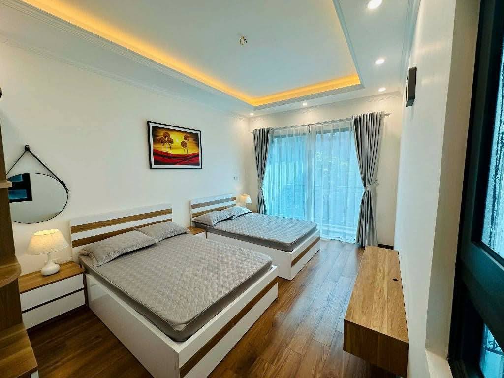 Bán nhà Mặt ngõ Phan Đình Giót, DT 44m2, 5 tầng, giá 8 tỷ, ô tô qua nhà